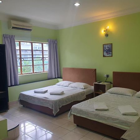Borneo Gaya Lodge Kota Kinabalu Ngoại thất bức ảnh