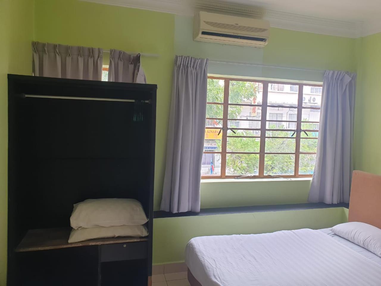Borneo Gaya Lodge Kota Kinabalu Ngoại thất bức ảnh