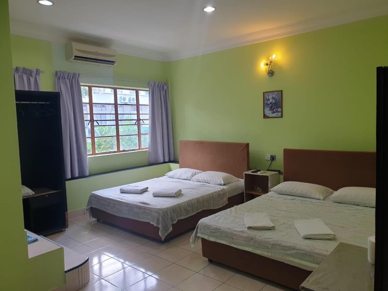 Borneo Gaya Lodge Kota Kinabalu Ngoại thất bức ảnh