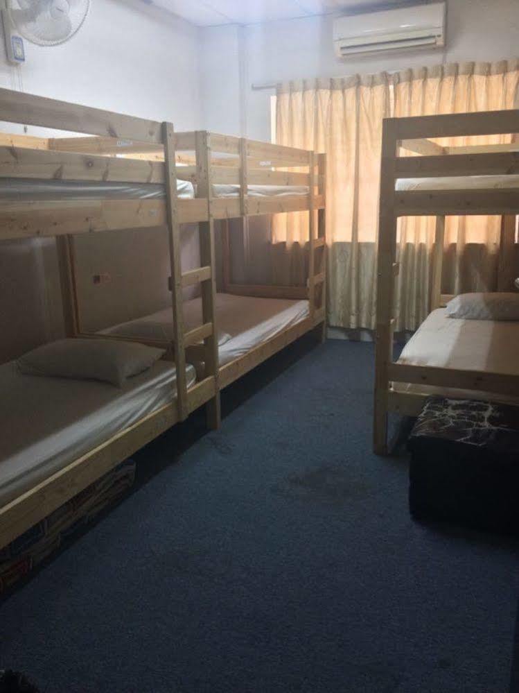 Borneo Gaya Lodge Kota Kinabalu Ngoại thất bức ảnh