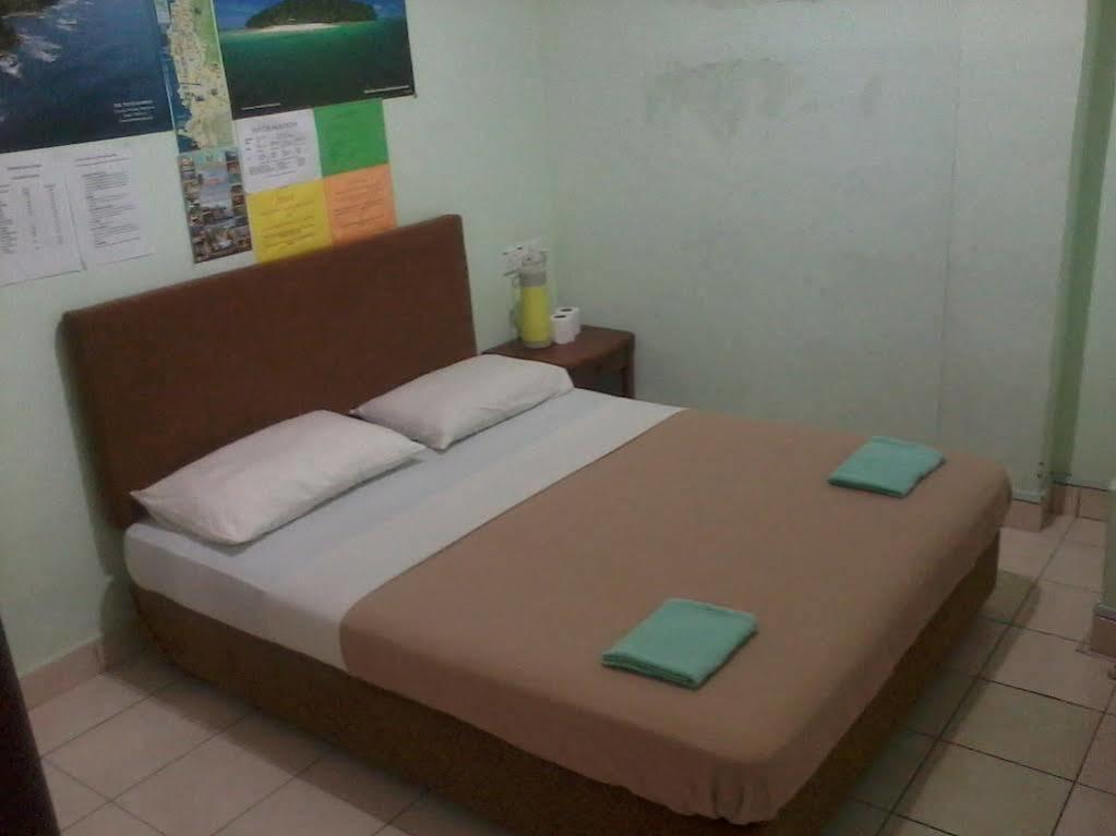 Borneo Gaya Lodge Kota Kinabalu Ngoại thất bức ảnh