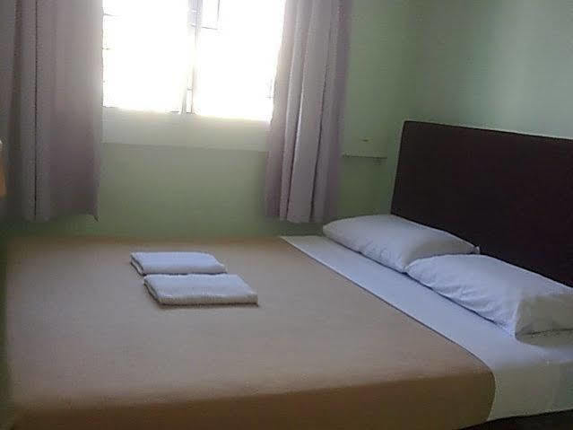 Borneo Gaya Lodge Kota Kinabalu Ngoại thất bức ảnh