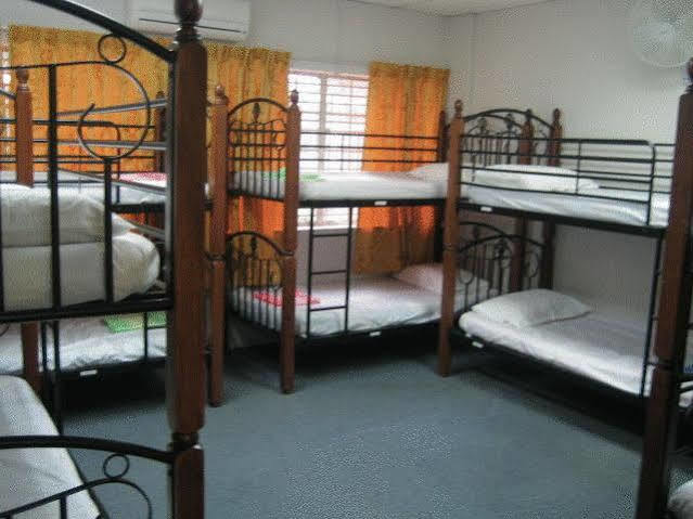 Borneo Gaya Lodge Kota Kinabalu Ngoại thất bức ảnh